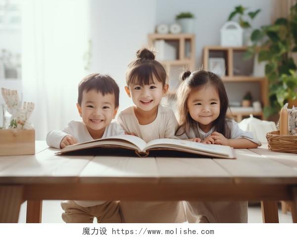 孩子们的愉快阅读时间坐在书桌看书读书阅读投入学习书本知识教育文化世界读书日